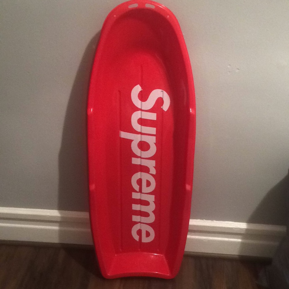 ❌SOLD❌Supreme Sled (FW17) Red